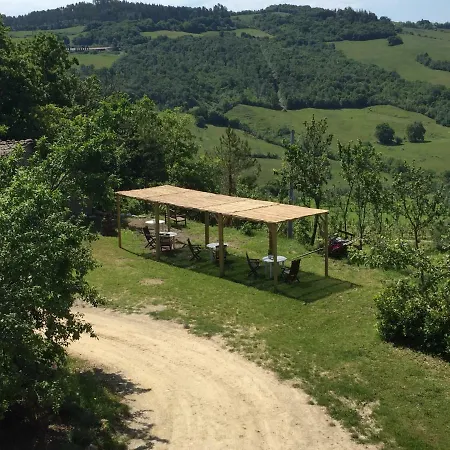 Giogliano Nocleg ze śniadaniem 3*